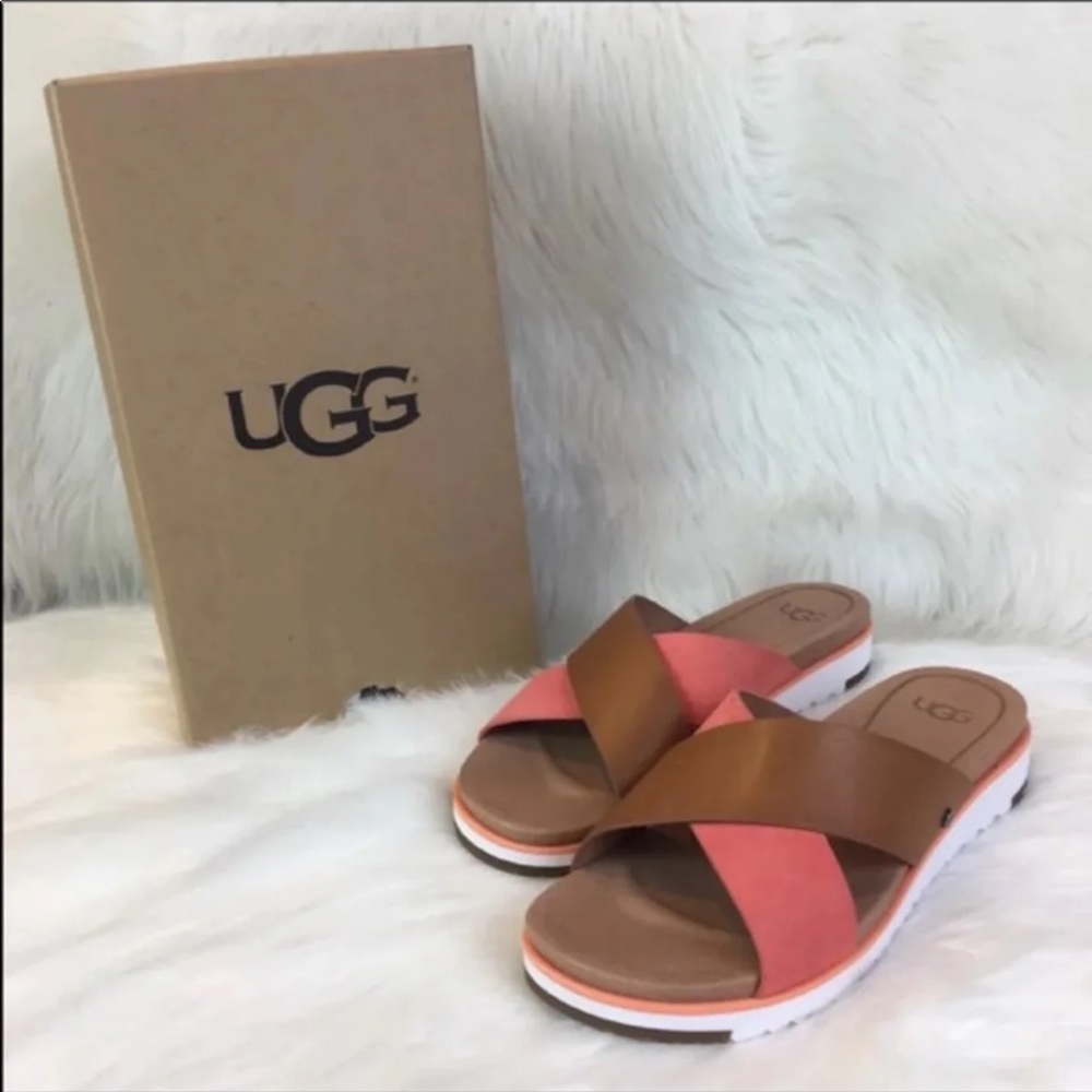UGG Women's Flat Sandals 6